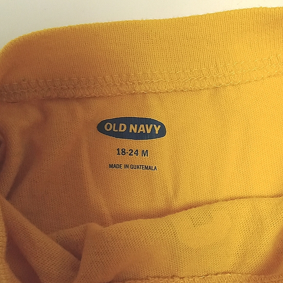 18-24 month Old Navy (Part Shark) T-shirt 🦈 Extremely Soft - Picture 3 of 3